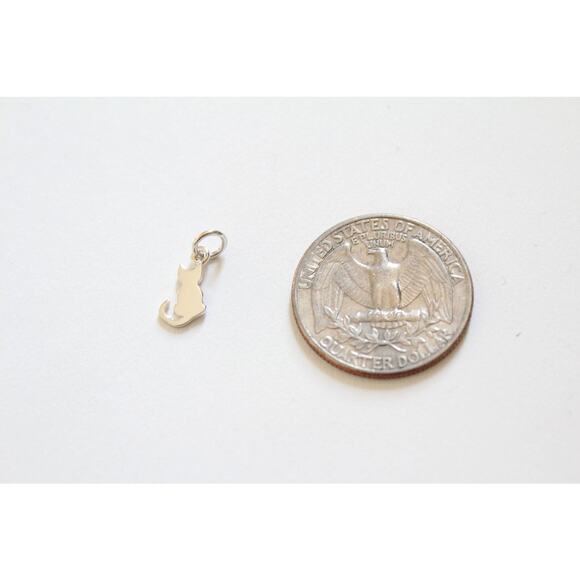 Sterling Silver Tiny Sitting Cat Charm, Silver Cat Charm - Picture 3 of 3